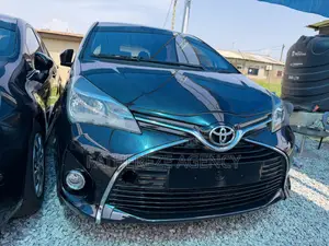 Toyota Yaris L Hatchback 5dr 2016 Black