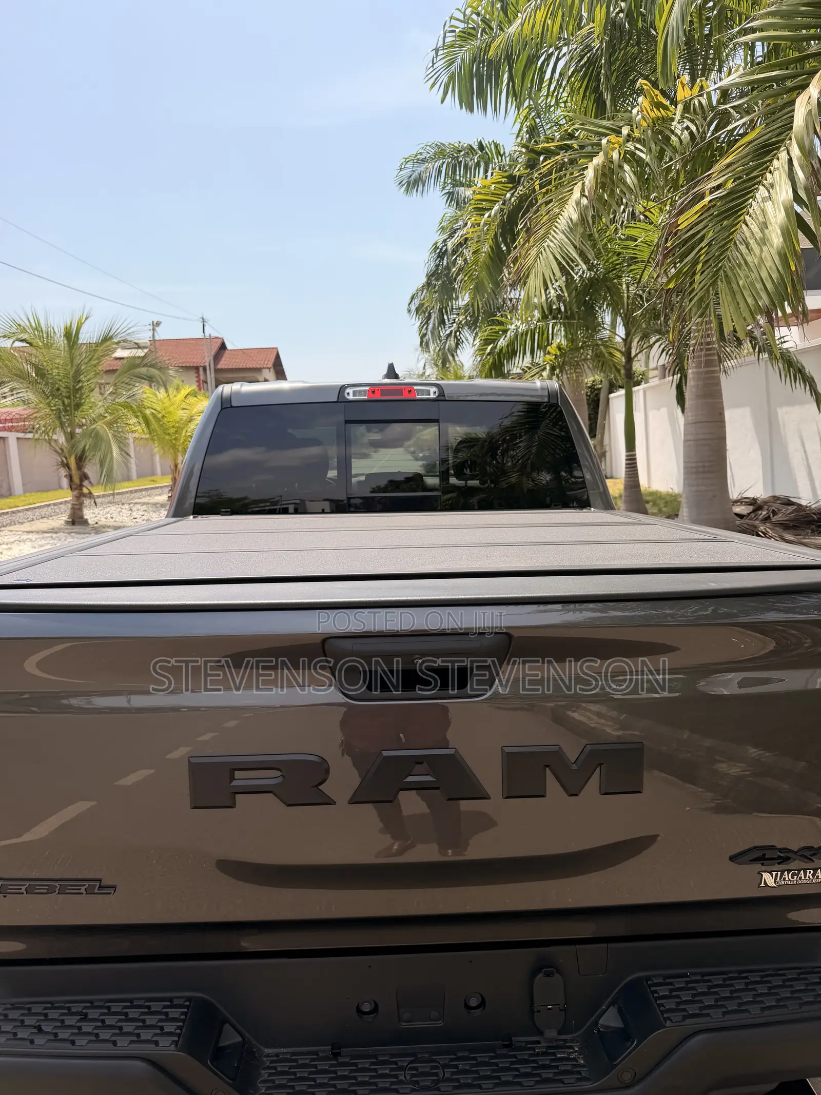 RAM 1500 Classic SLT Fleet Crew Cab 6.3 ft SB 2024 Gray