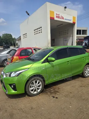 Toyota Yaris 2014 Green