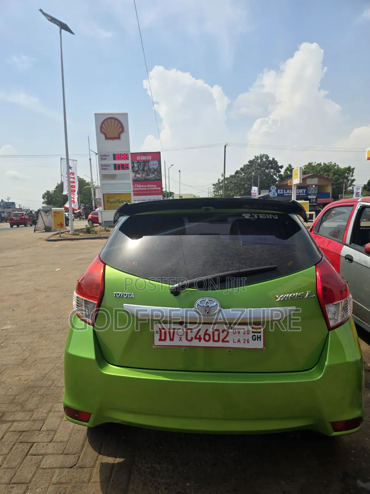 Toyota Yaris 2014 Green