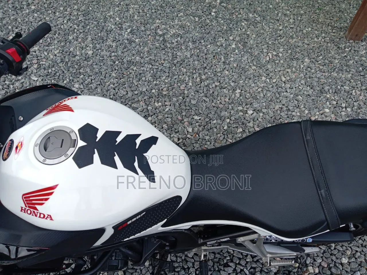 Honda CB 2018 White