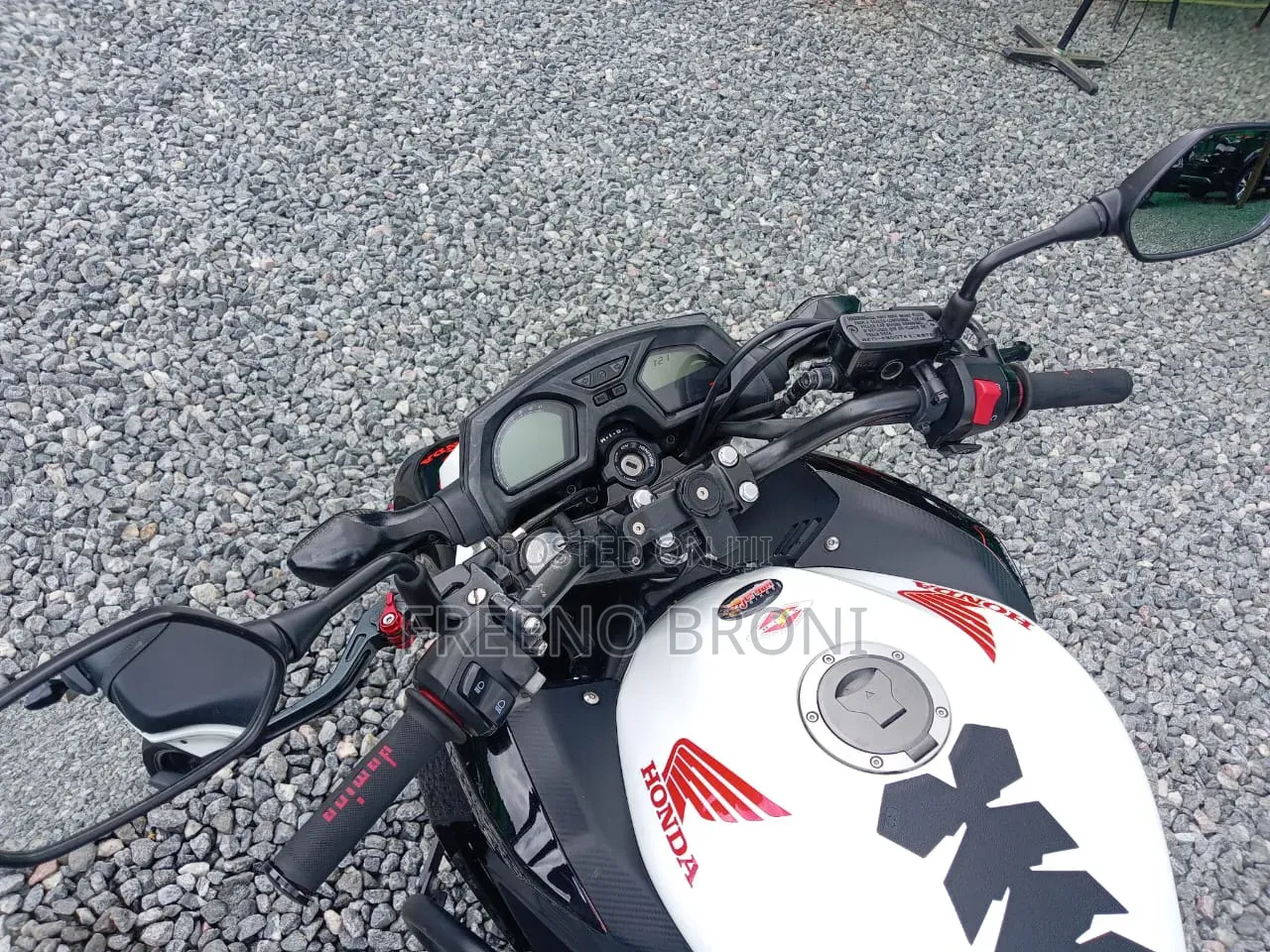 Honda CB 2018 White