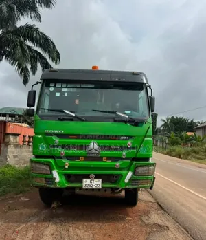 CNHTC Howo Track
