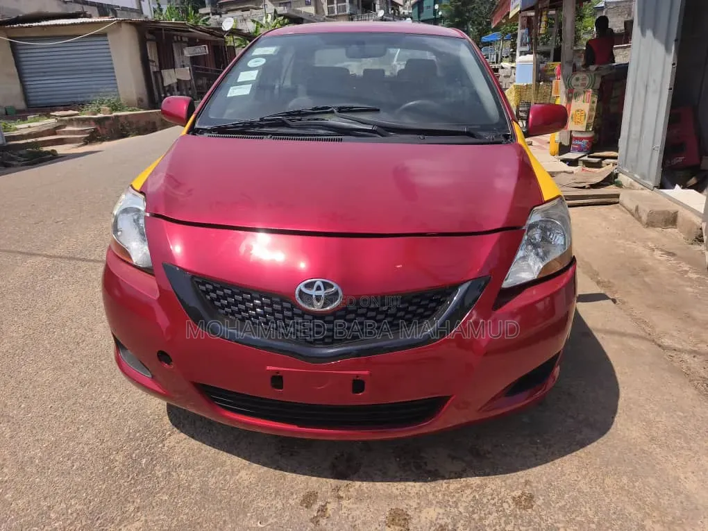 Toyota Yaris 2008 Red