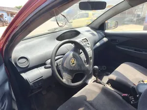 Toyota Yaris 2008 Red