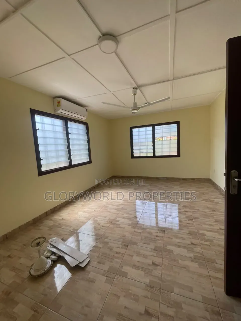 2bdrm House in Sakumono for rent