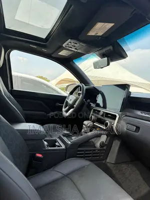 Toyota Tacoma SR5 Double Cab 5' Bed AT 2024 Gray
