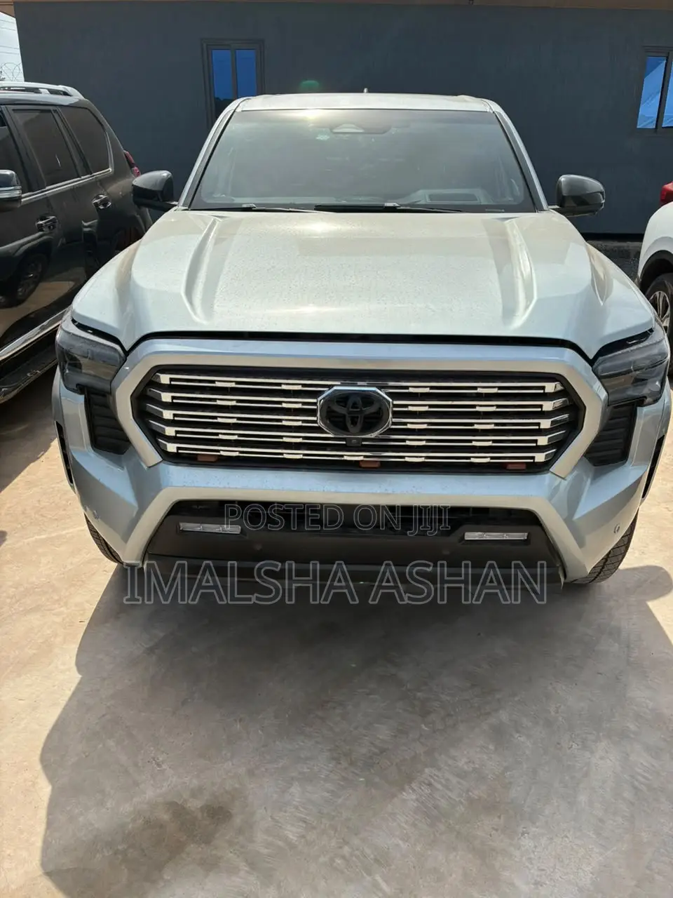Toyota Tacoma SR5 Double Cab 5' Bed AT 2024 Gray