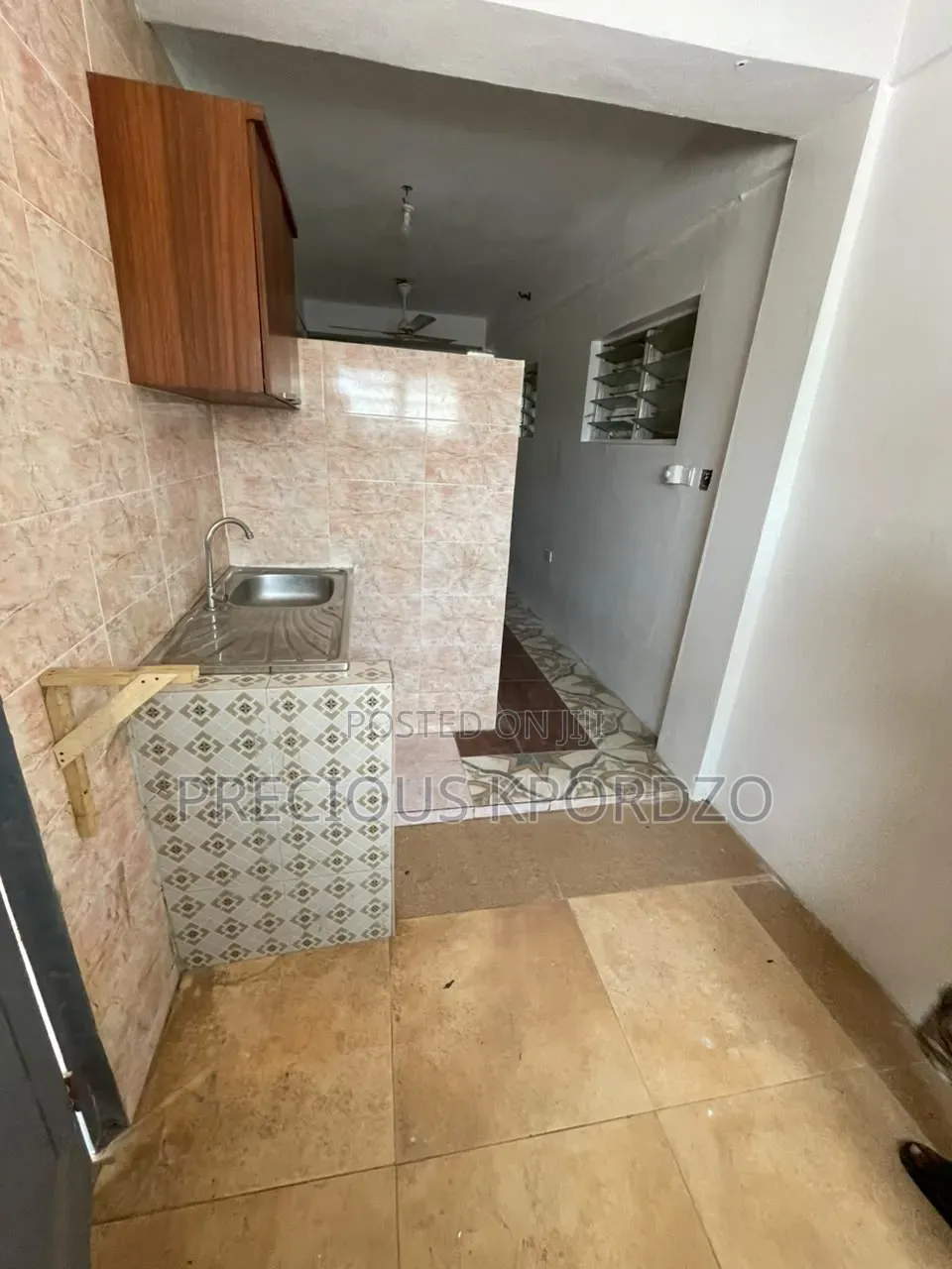 1bdrm Apartment in Adenta Aviation, Housing Down for rent