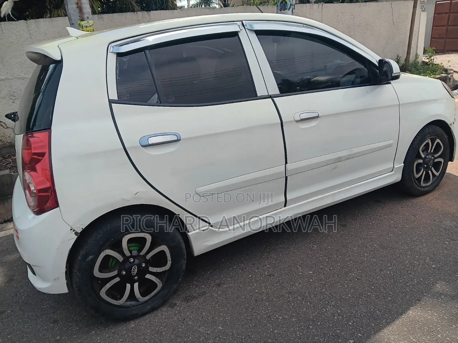 Kia Morning 2011 White