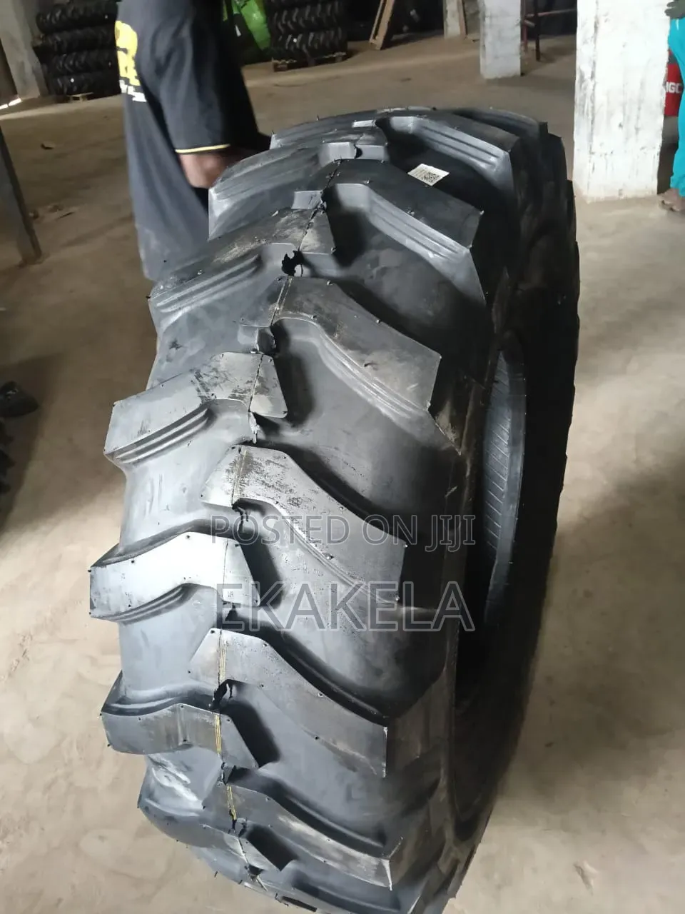 TIRES -315, 13r, 385, 285 All Truck Tires. Tippers-Trailers-Tractor