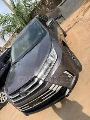 Toyota Highlander LE 4x2 (2.7L 4cyl 6A) 2018 Silver
