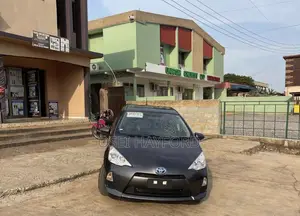 Toyota Aqua 2014