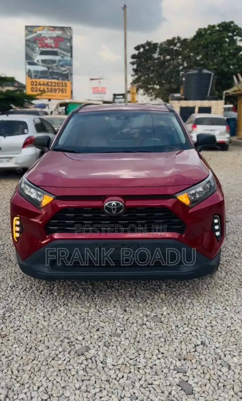 Toyota RAV4 2021 Red