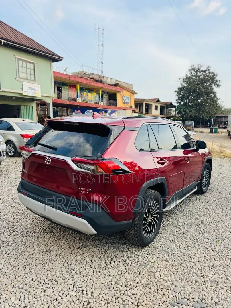Toyota RAV4 2021 Red