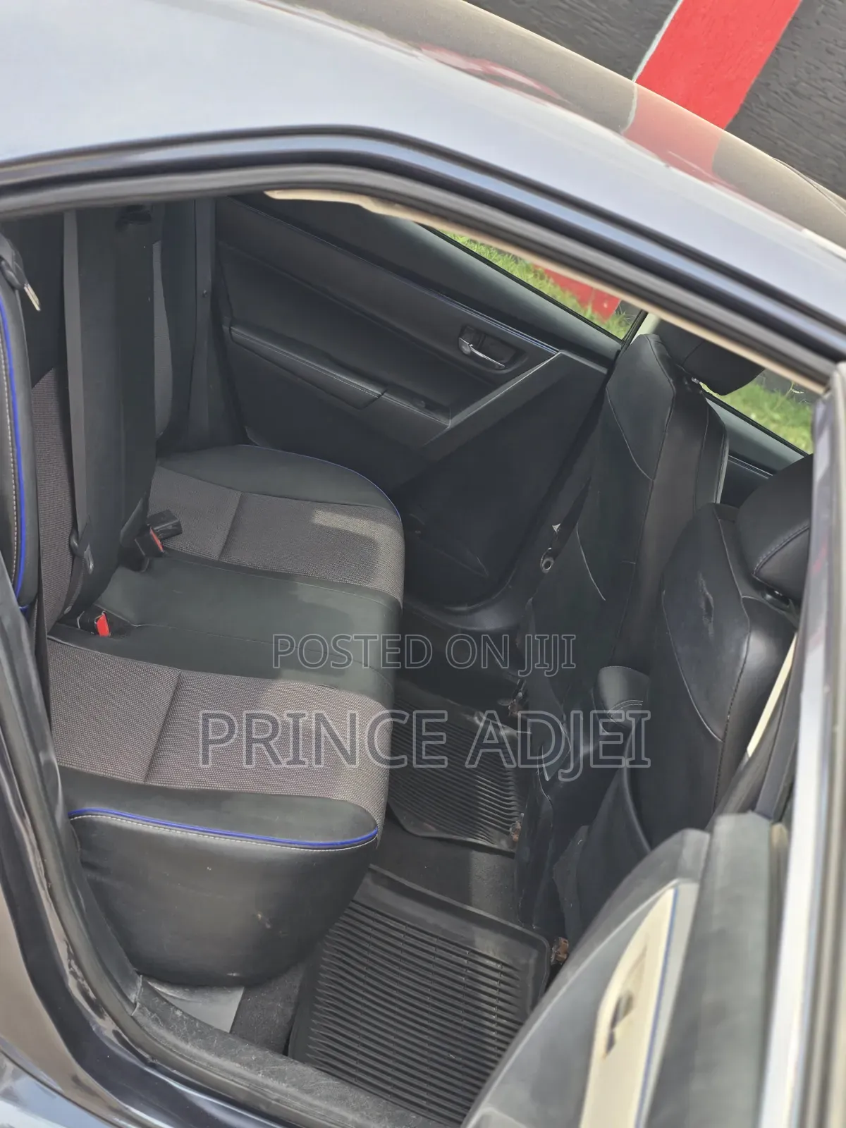 Toyota Corolla SE (1.8L 4cyl 2A) 2018 Gray