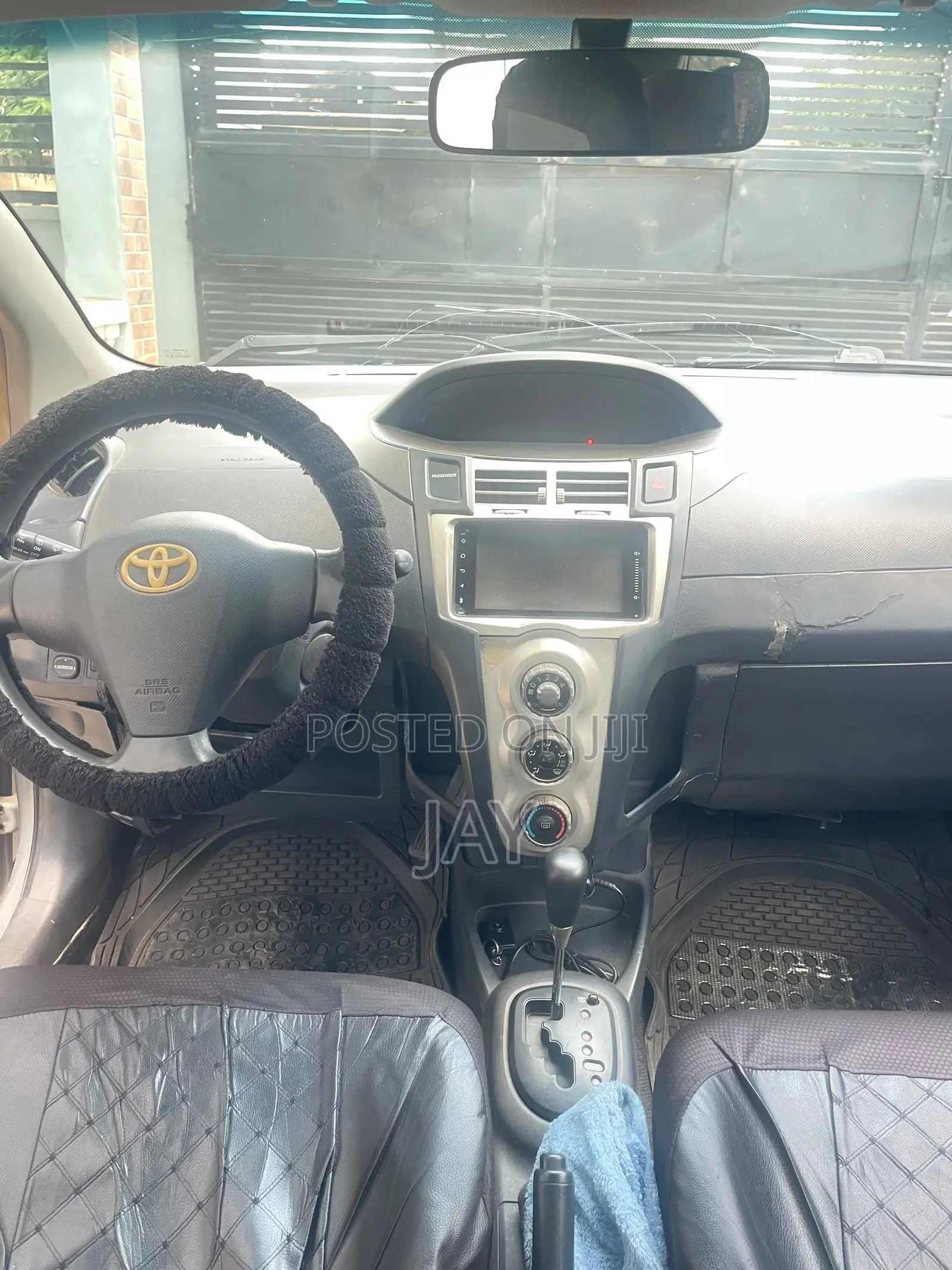 Toyota Vitz 2010 Blue