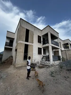 6bdrm House in Kwabenya Acp Frank for sale