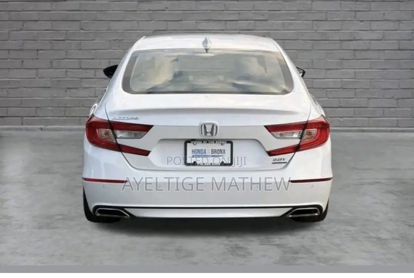 Honda Accord Sport (2.0L 4cyl Turbo 10A) 2019 White