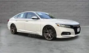 Honda Accord Sport (2.0L 4cyl Turbo 10A) 2019 White