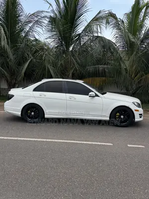 Mercedes-Benz C250 2014 White