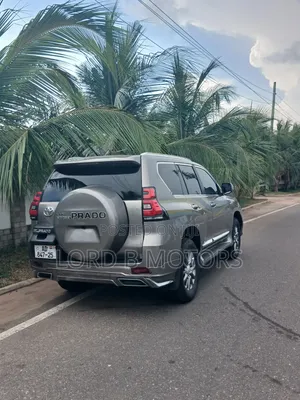 Toyota Land Cruiser Prado 3.0 TD 2010 Gray