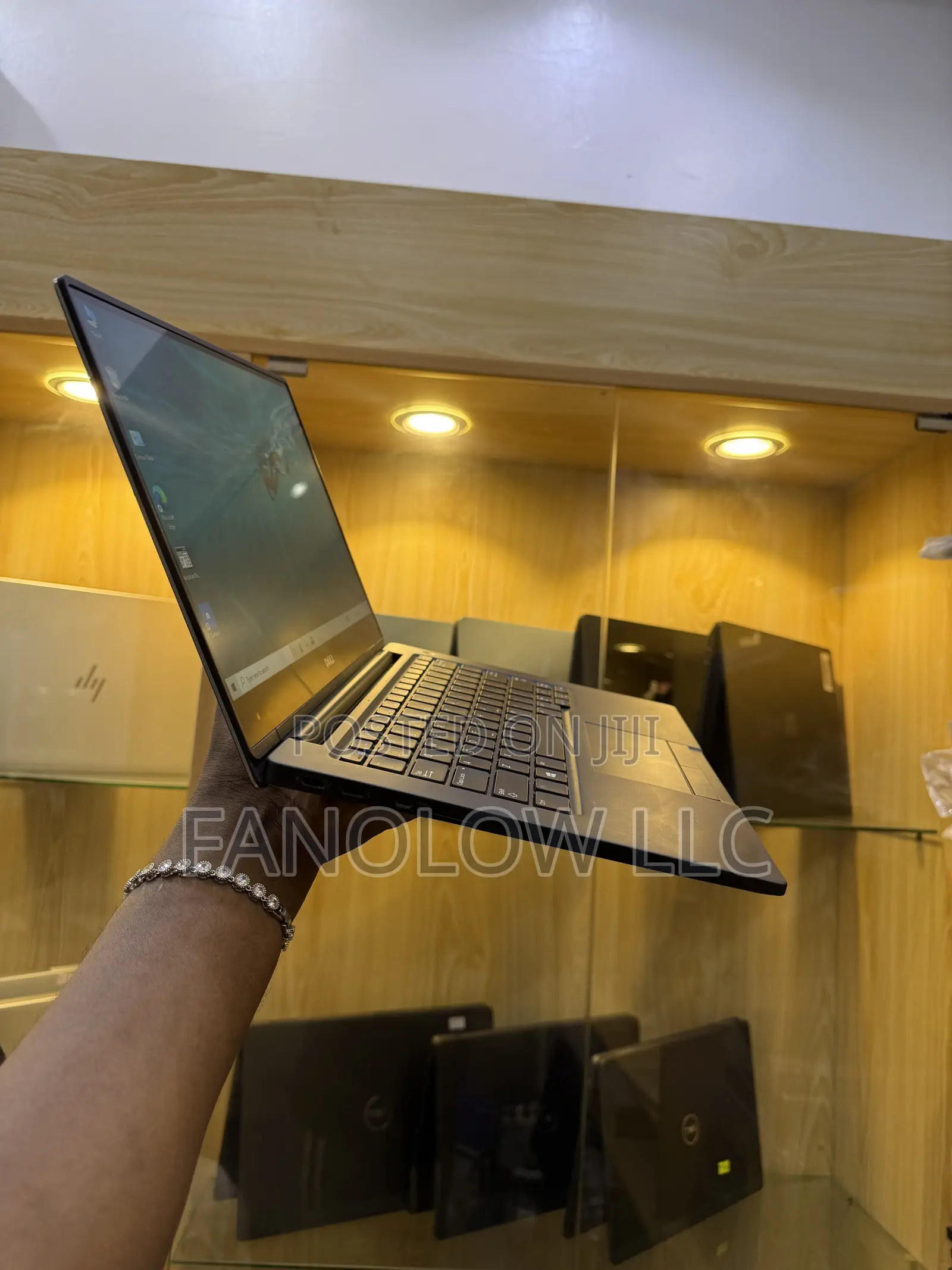 New Laptop Dell Latitude 13 7370 8GB Intel Core M SSD 256GB