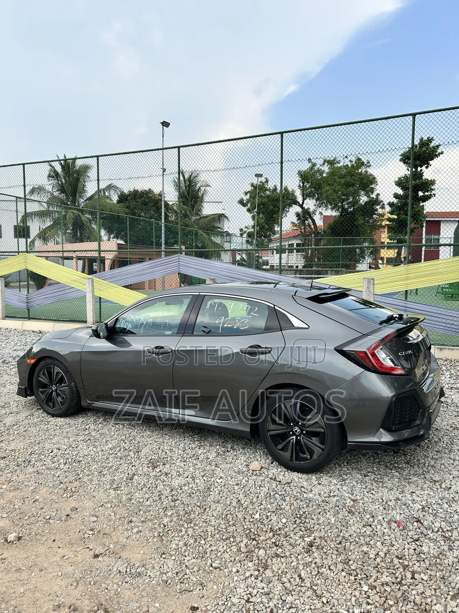 Honda Civic EX Hatchback 2019 Gray