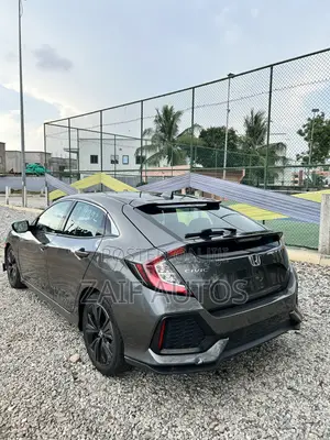 Honda Civic EX Hatchback 2019 Gray