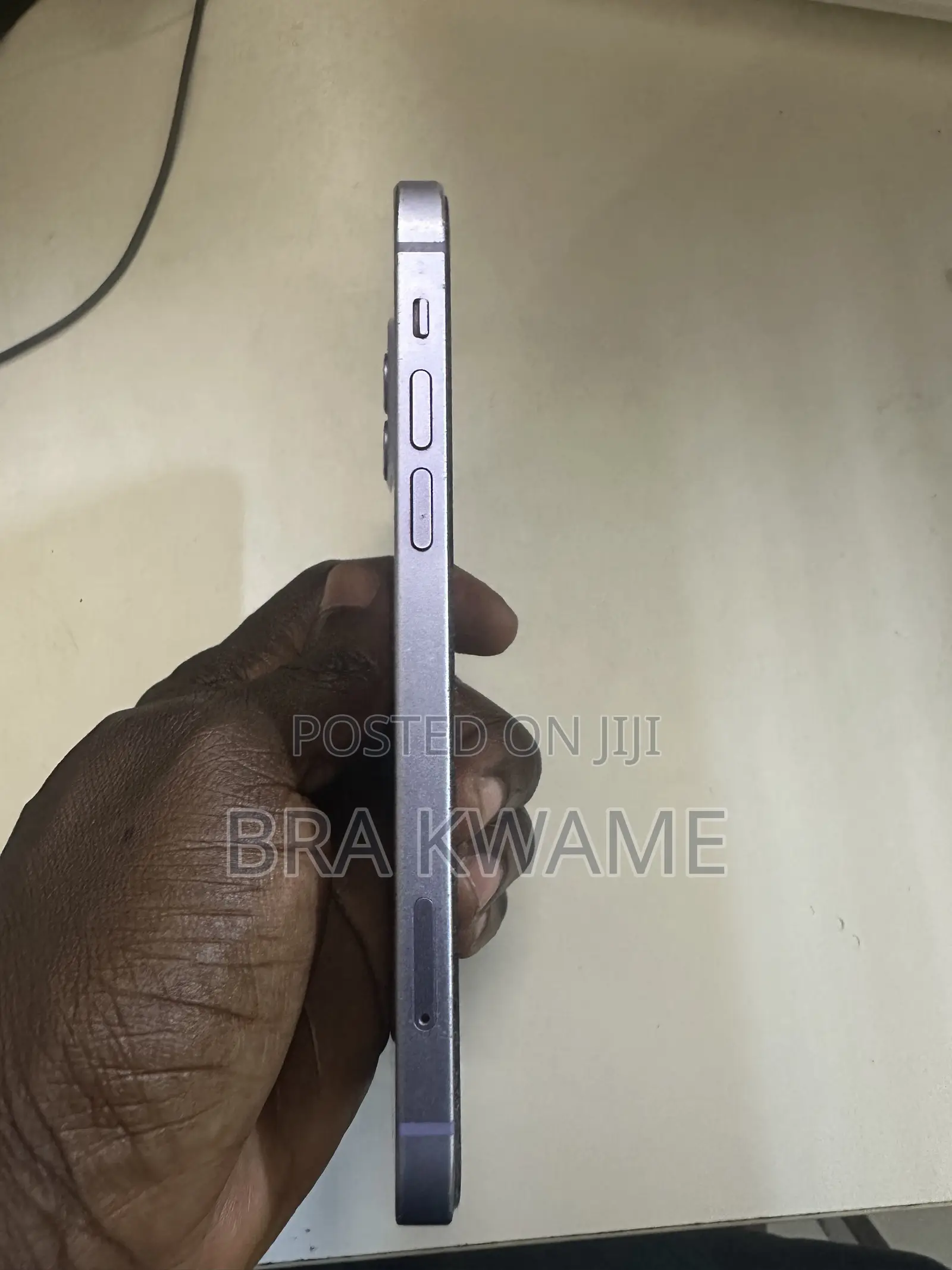 Apple iPhone 12 64 GB Purple