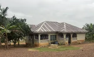 3bdrm Bungalow in Birim Central Municipal for sale