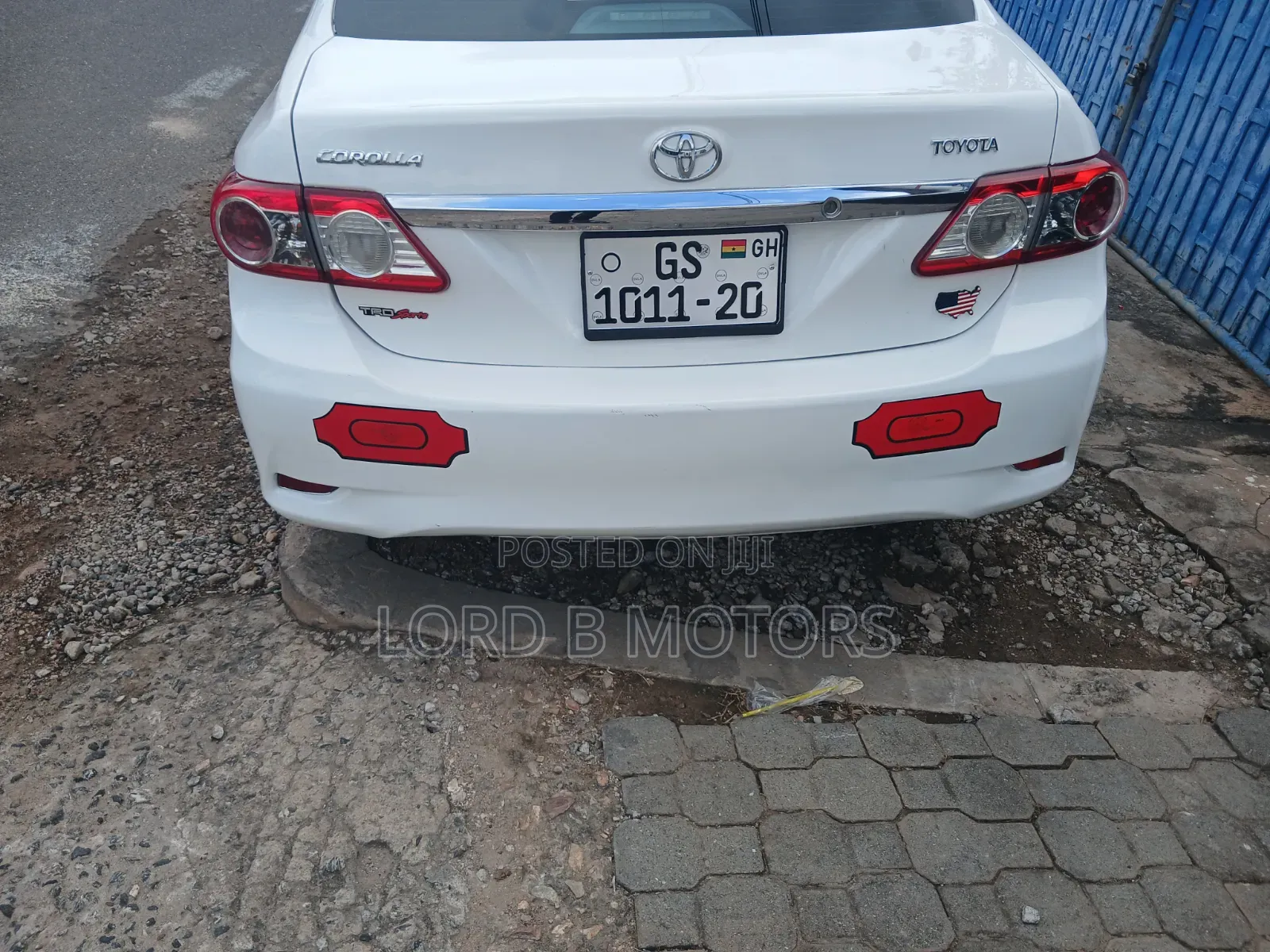 Toyota Corolla L 4dr Sedan (1.8L 4cyl 5M) 2013 White