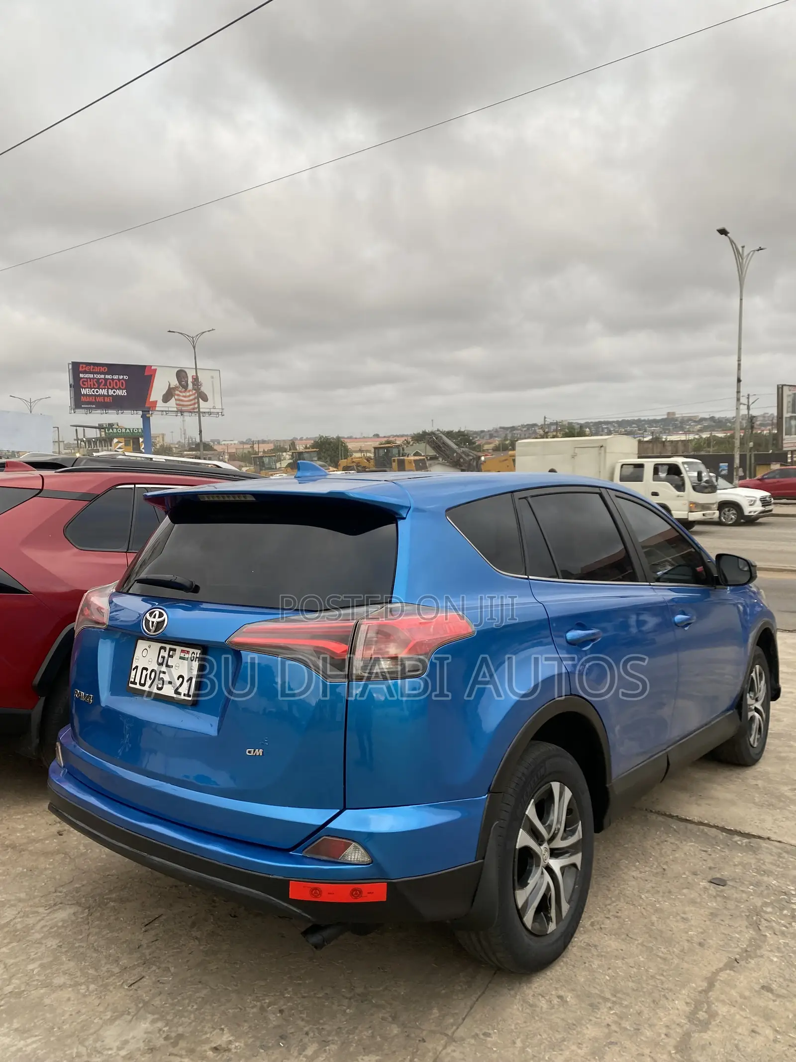 Toyota RAV4 LE AWD (2.5L 4cyl 6A) 2016 Blue