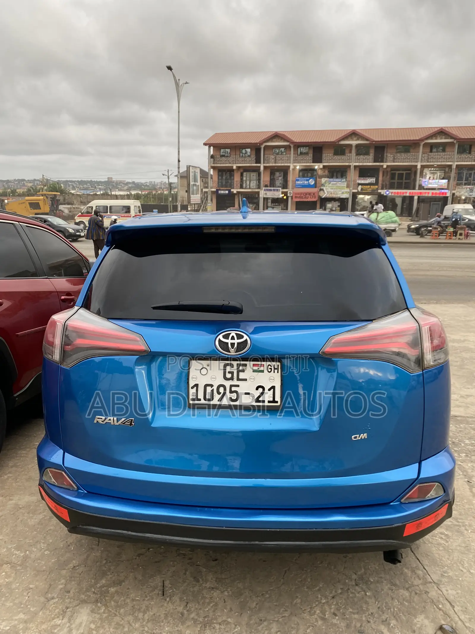 Toyota RAV4 LE AWD (2.5L 4cyl 6A) 2016 Blue