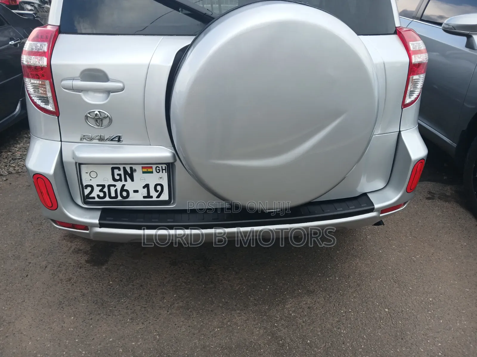 Toyota RAV4 2.5 2011 Silver