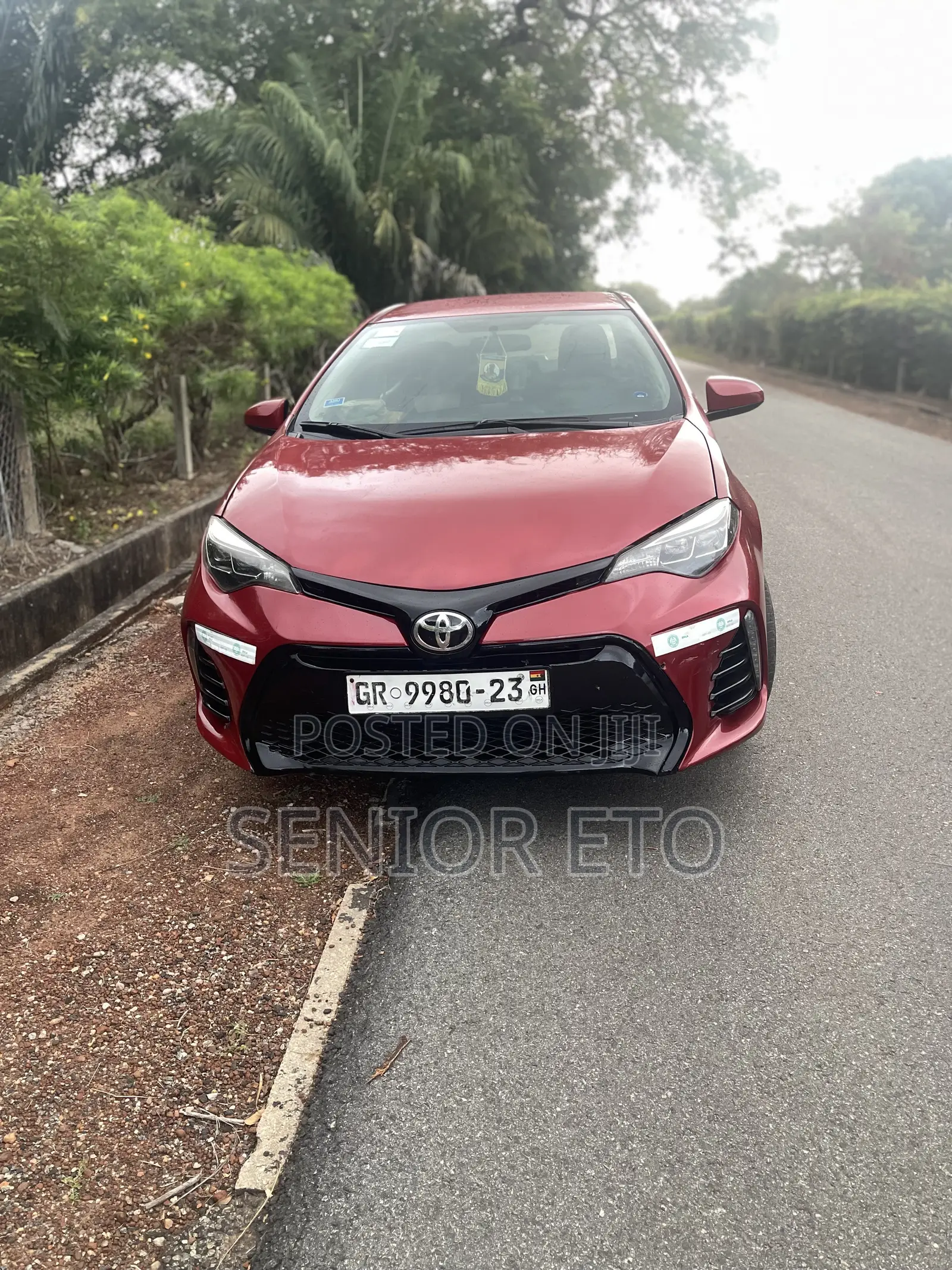 Toyota Corolla LE 4dr Sedan (1.8L 4cyl CVT) 2014 Red