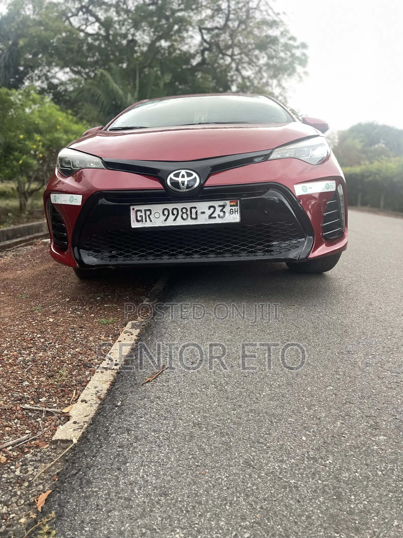 Toyota Corolla LE 4dr Sedan (1.8L 4cyl CVT) 2014 Red