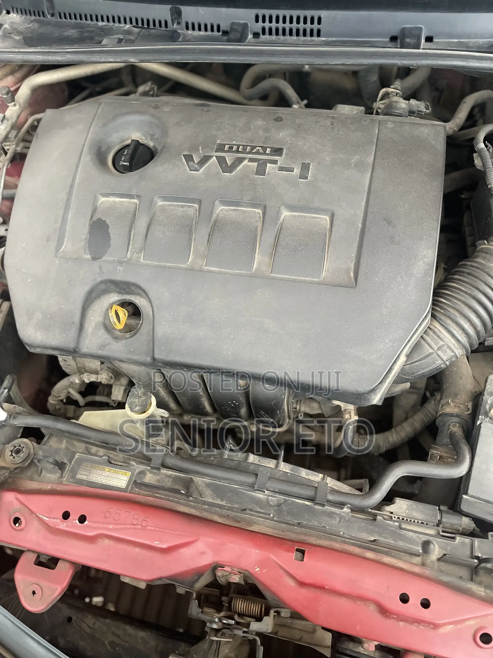 Toyota Corolla LE 4dr Sedan (1.8L 4cyl CVT) 2014 Red