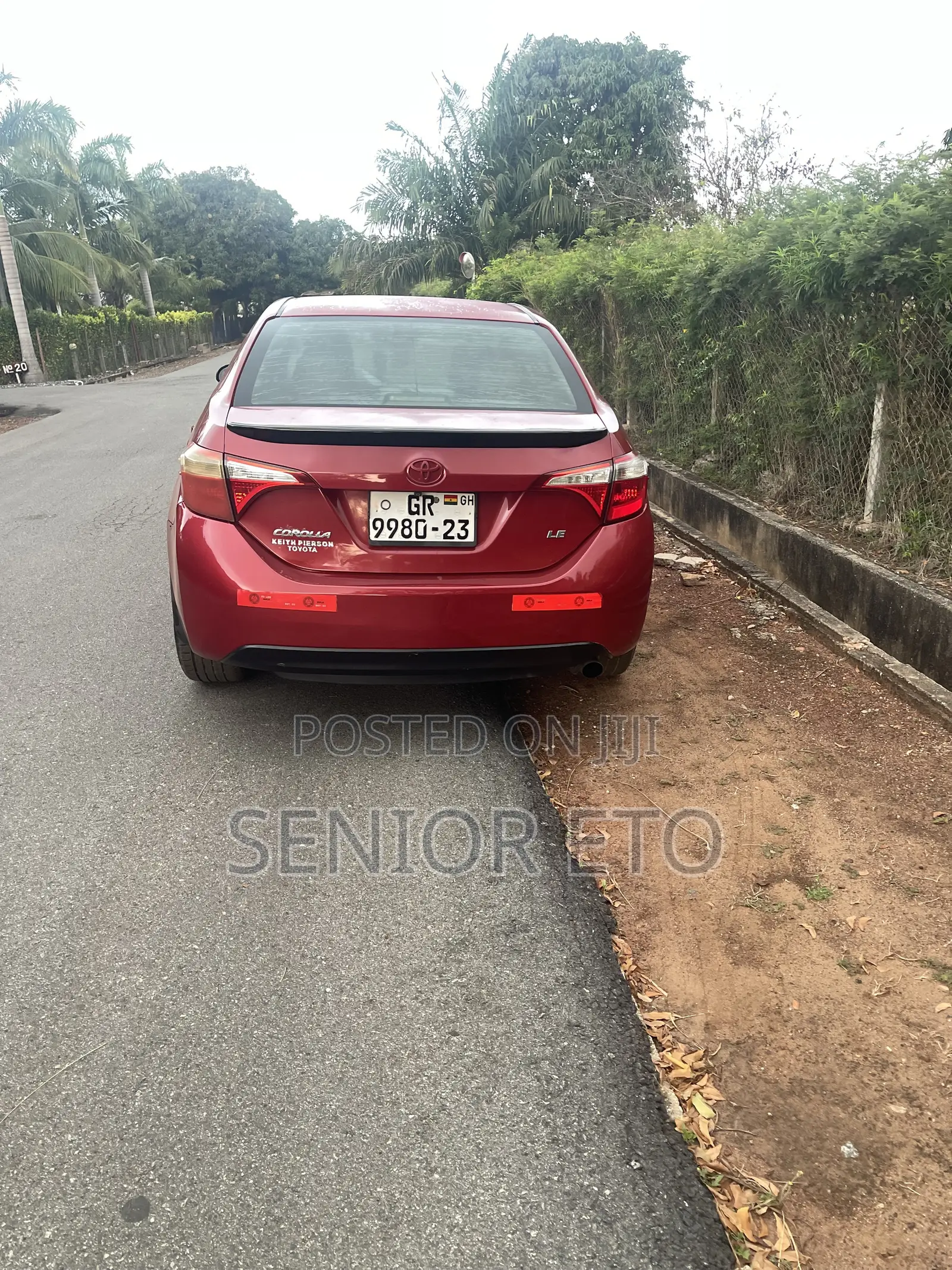 Toyota Corolla LE 4dr Sedan (1.8L 4cyl CVT) 2014 Red