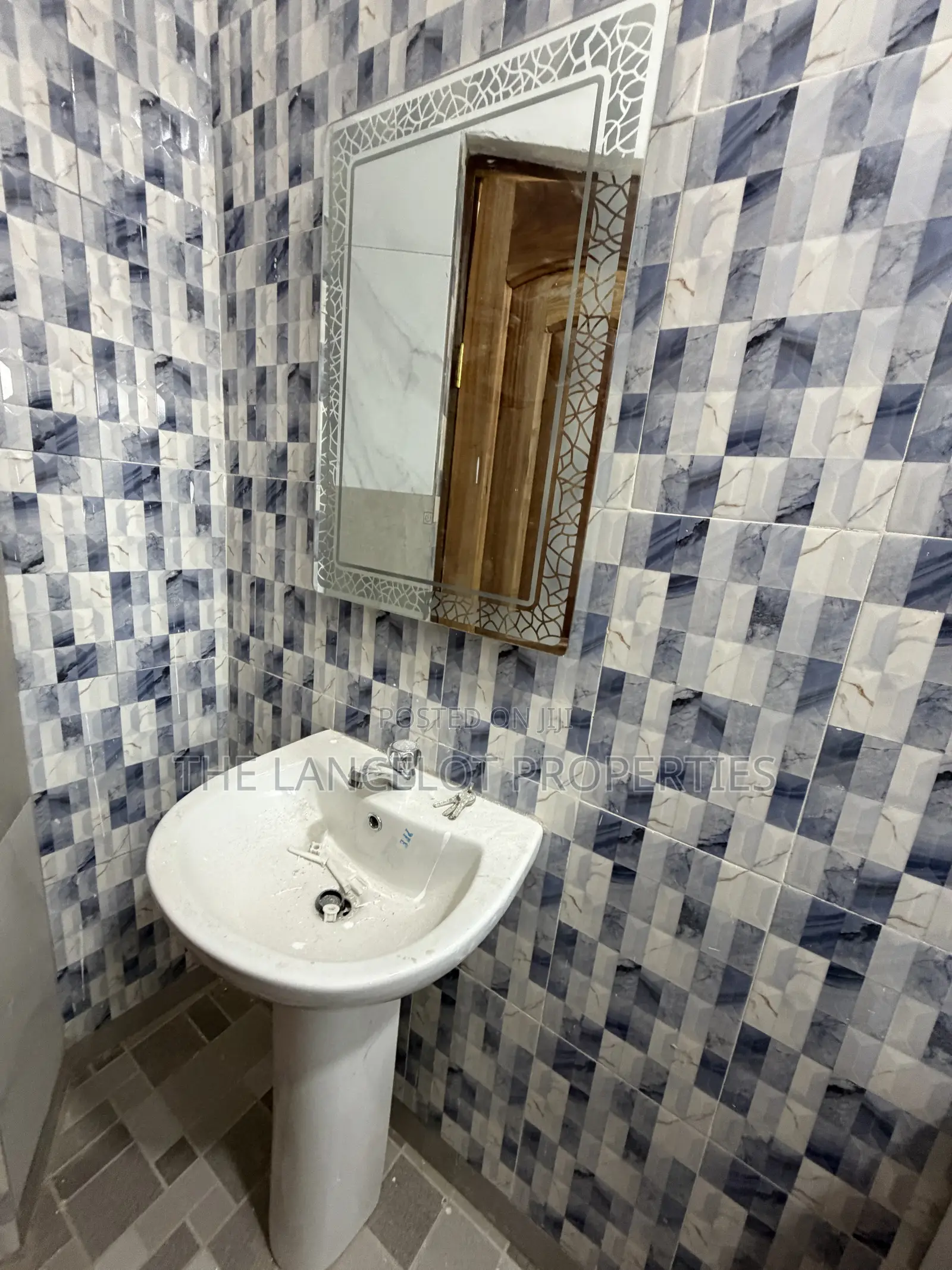 1bdrm Apartment in School Junction, East Legon for rent