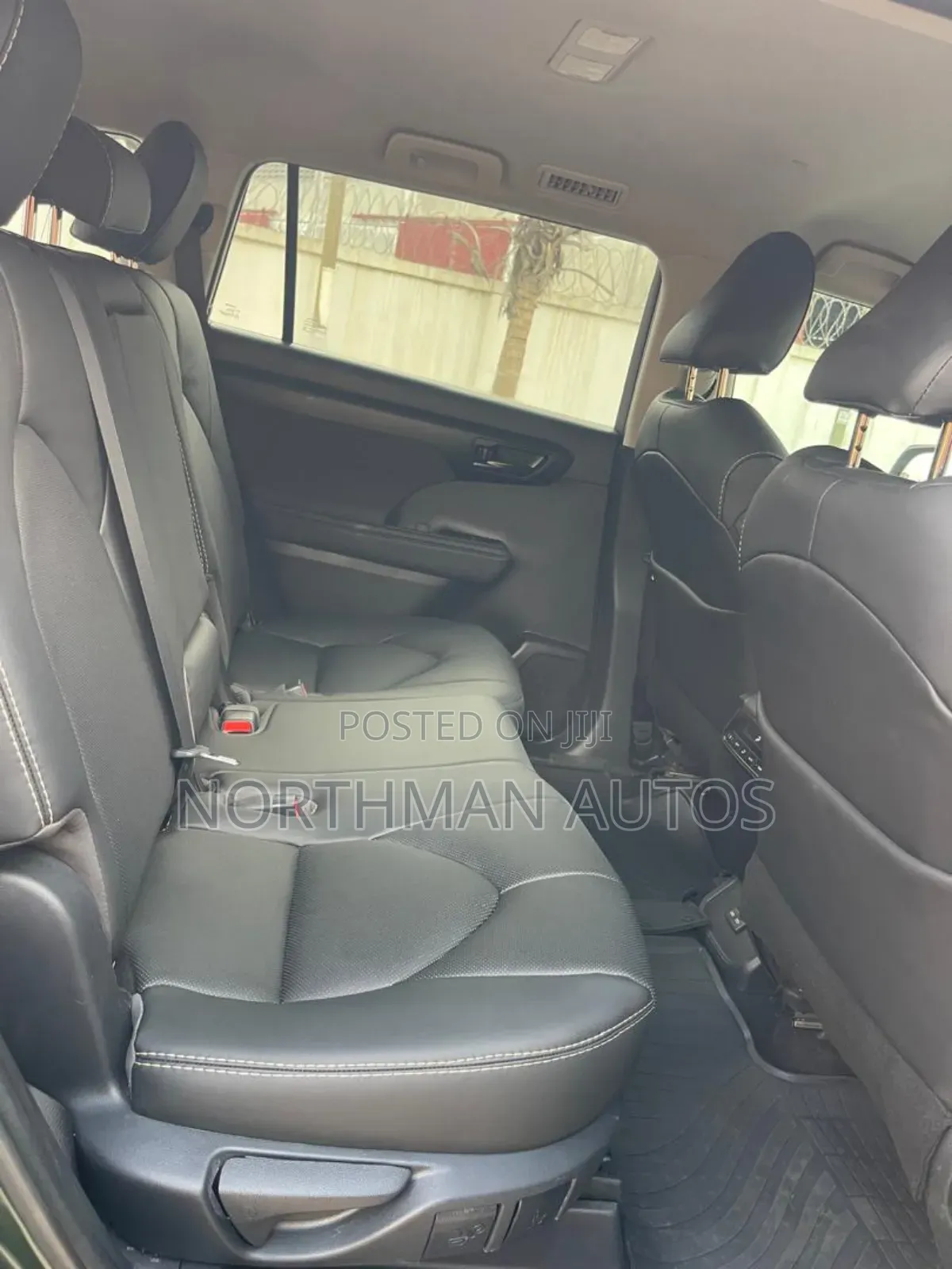Toyota Highlander LE AWD 2023 Green