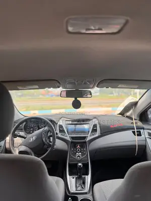 Hyundai Elantra SE Sedan FWD (1.8L 4cyl 6A) 2016 Red