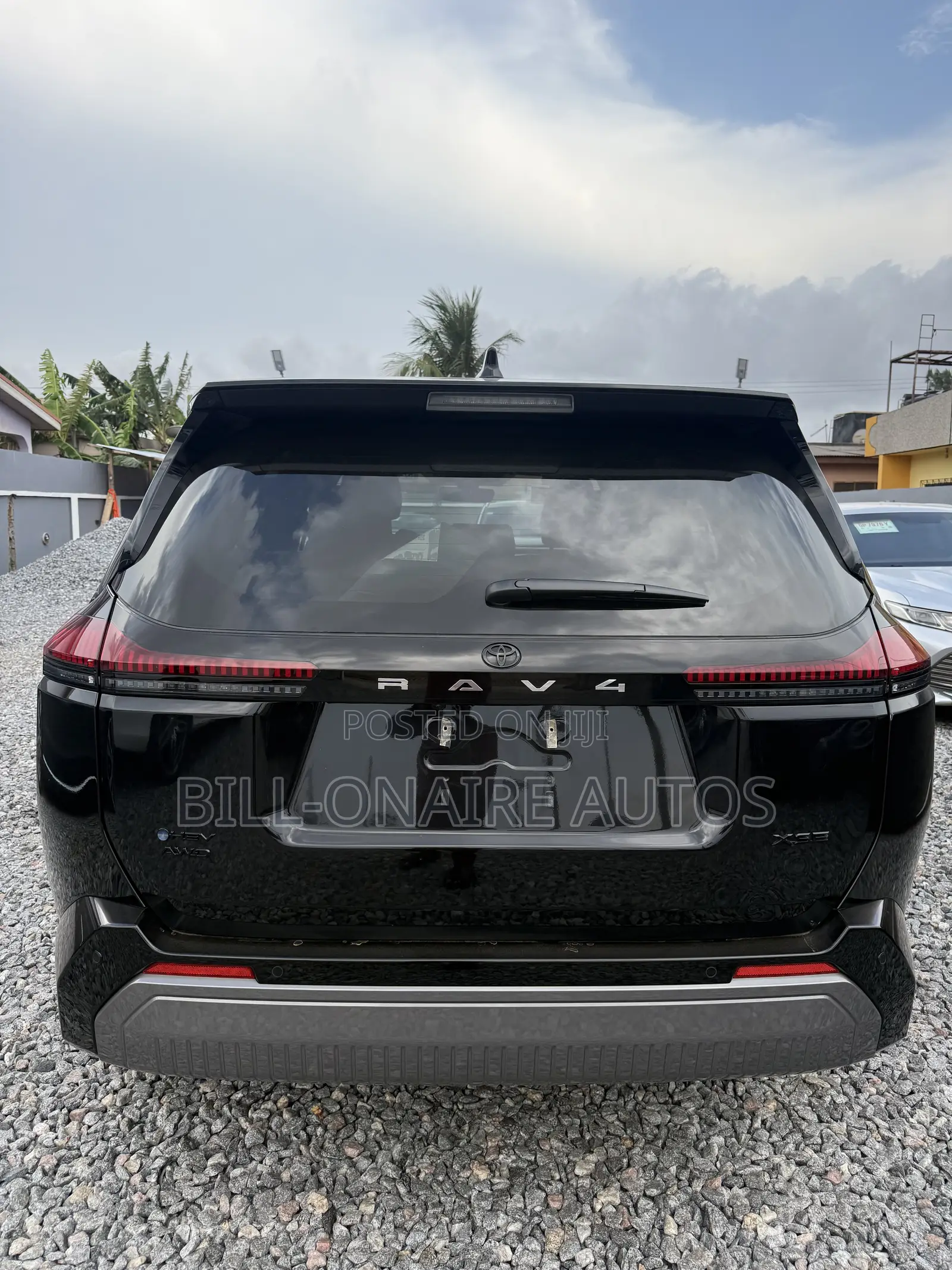 Toyota RAV4 XSE 2026 Black