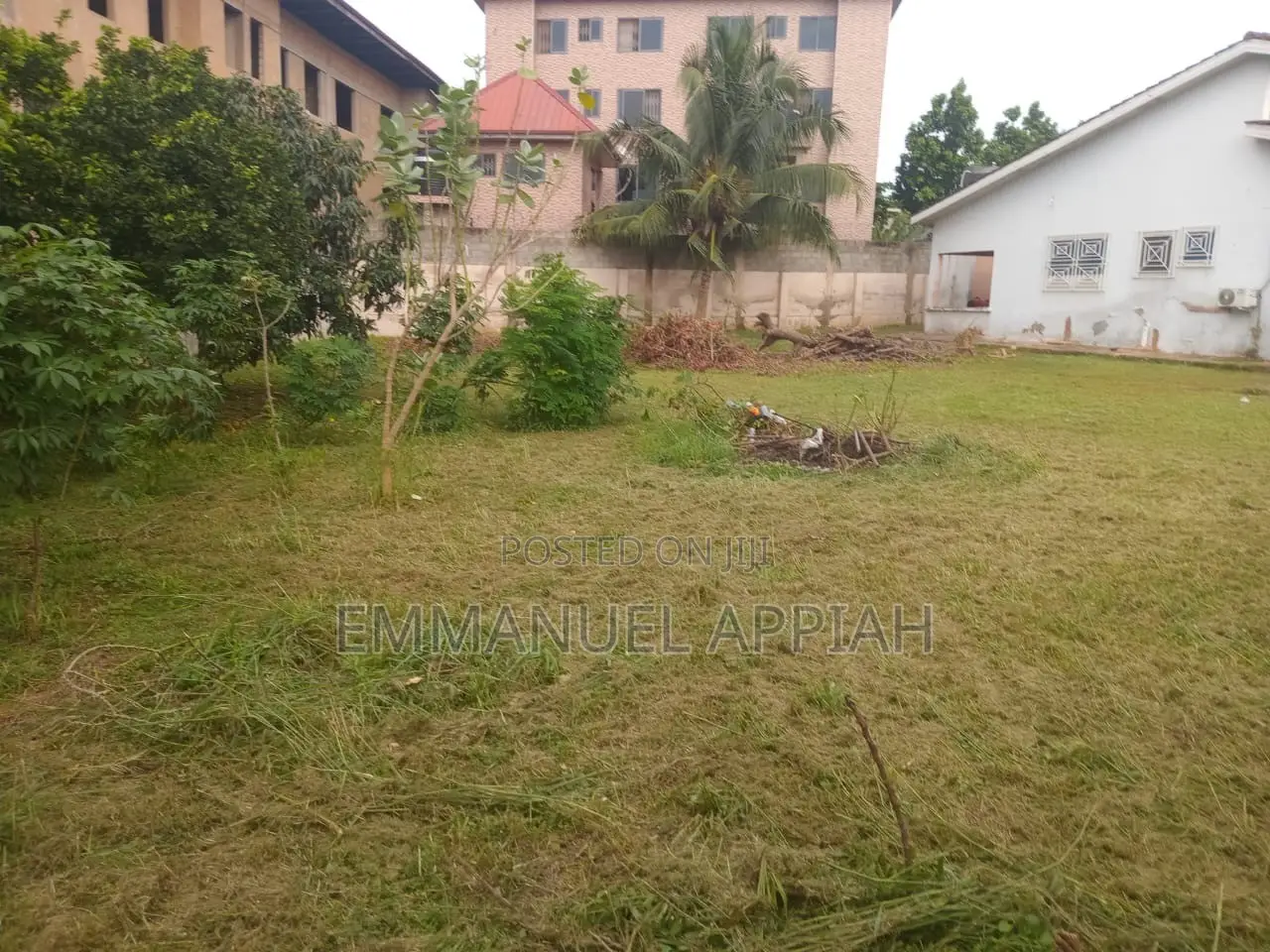 5bdrm House in Chattan Lapaz, Accra Metropolitan for sale