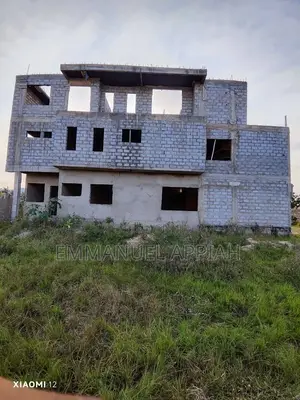 4bdrm House in Oyarifa Ghana Flag for sale