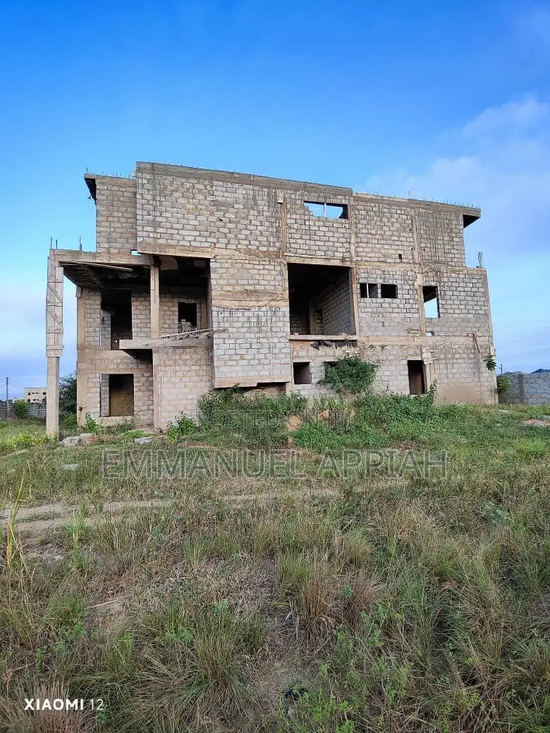 4bdrm House in Oyarifa Ghana Flag for sale