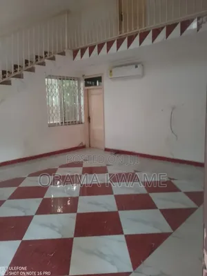 4bdrm House in Laryea Homes, Kwabenya for rent