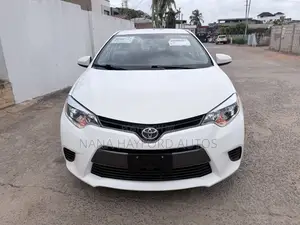 Toyota Corolla 2016 White