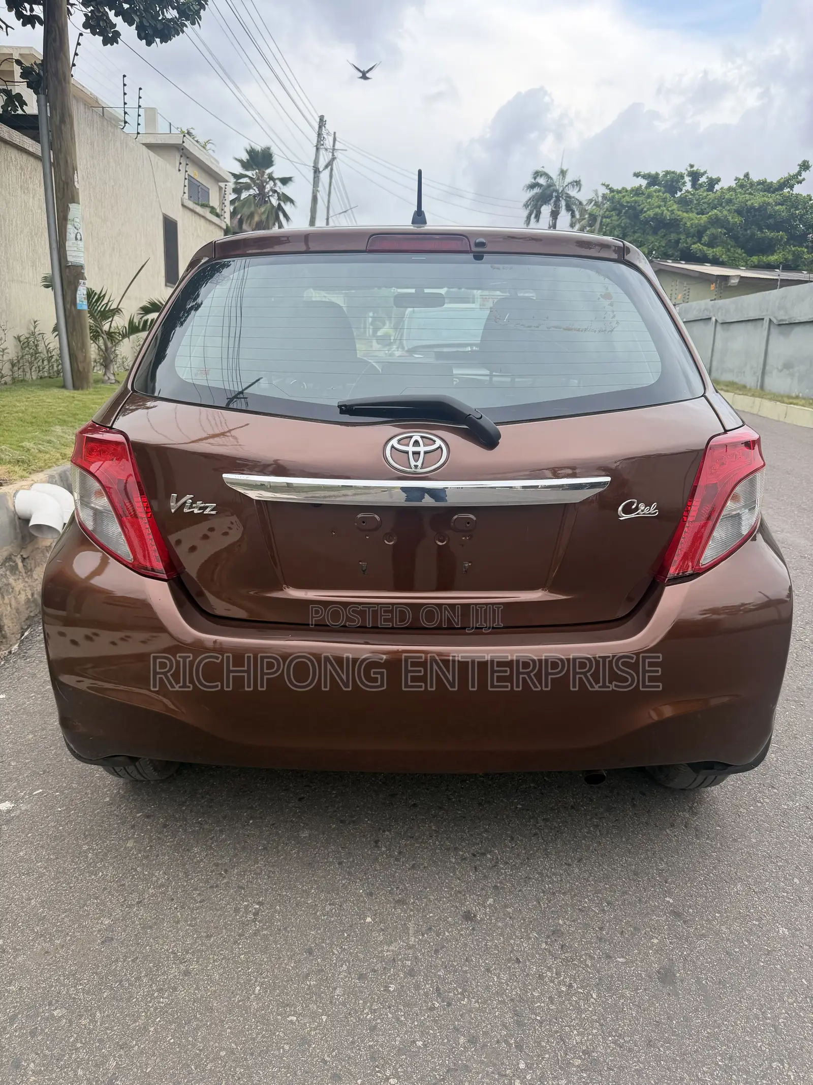 Toyota Vitz 1.5 FWD 5dr 2013 Brown
