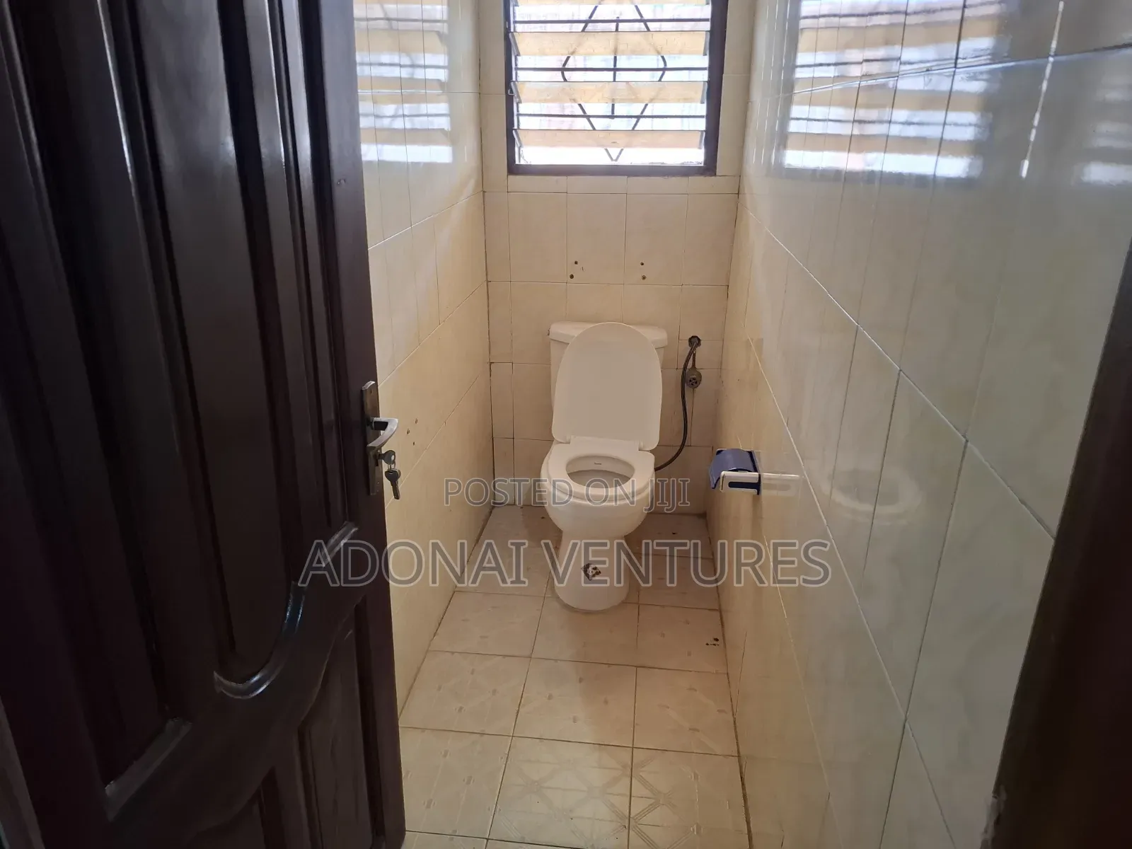 3bdrm Apartment in Sokoban Ampayoo, Kumasi Metropolitan for rent
